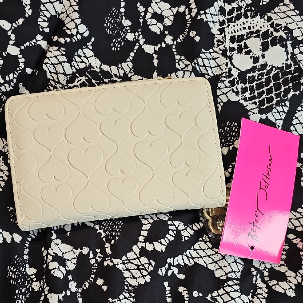 Betsey Johnson Cream Wallet with Heart Charm - Picture 2 of 4
